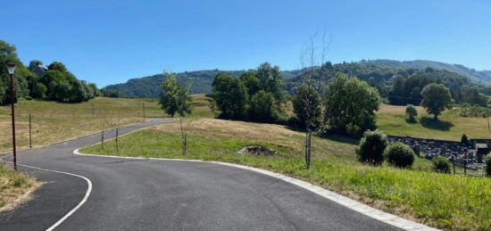 Terrain à bâtir à Condat, Auvergne-Rhône-Alpes
