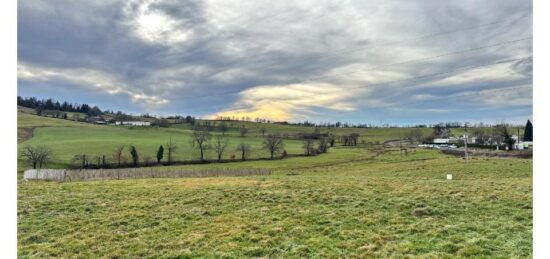 Terrain à bâtir à , Cantal